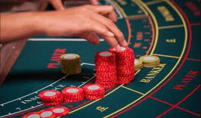 Casino section on jl18 with live dealer baccarat and slot game categories